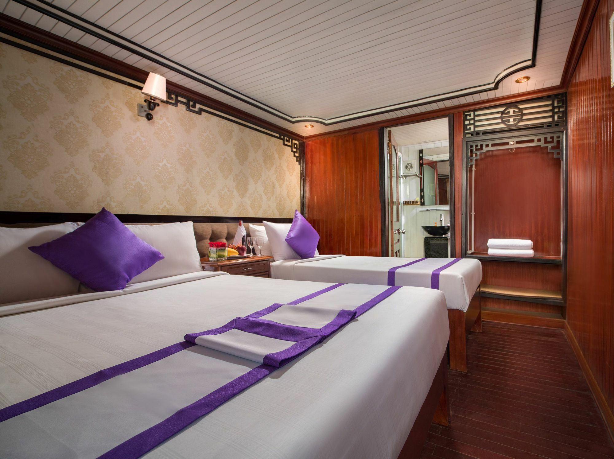 Hotel Halong Lavender Cruises Hạ Long Exterior foto