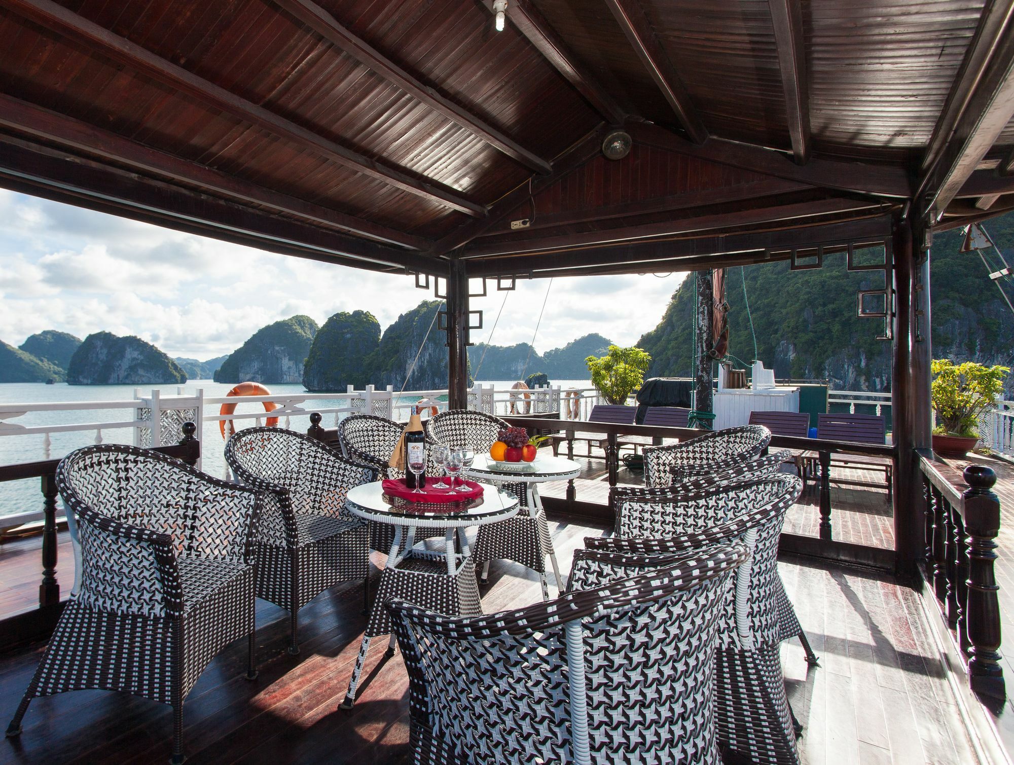 Hotel Halong Lavender Cruises Hạ Long Exterior foto